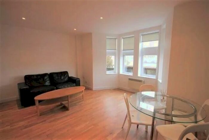 3 Bedroom Flat To Rent In Old Kent Road, Bermondsey, SE15