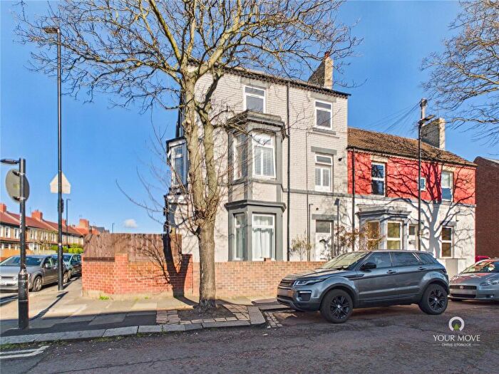 2 Bedroom Flat For Sale In Grafton Road, Whitley Bay, Tyne And Wear, NE26