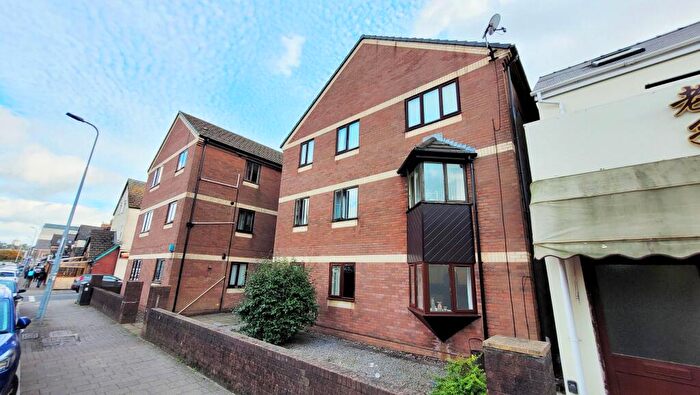 2 Bedroom Apartment To Rent In Woodville Court, Cathays, Cardiff, CF24