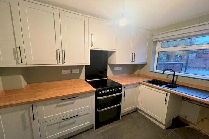 2 Bedroom Terraced House To Rent In Glaramara Close, Nottingham, NG2