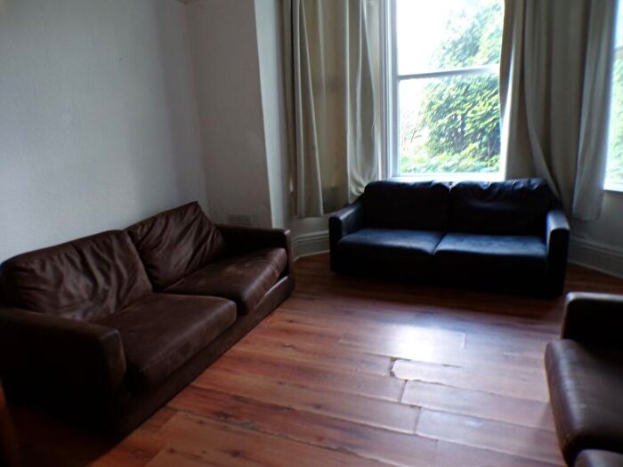 7 Bedroom House To Rent In Mauldeth Road, Manchester, M20