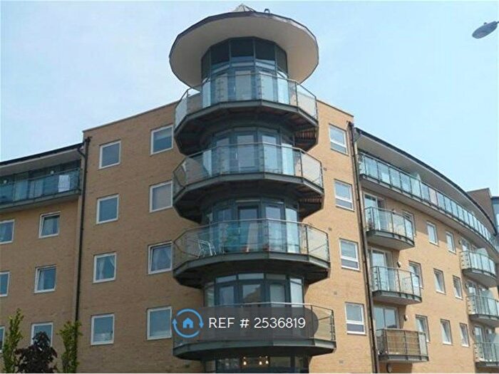 2 Bedroom Flat To Rent In Highfield Road, Feltham, TW13