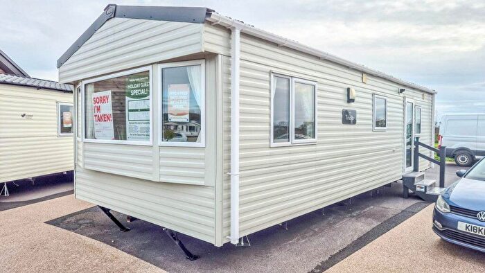 2 Bedroom Park Home For Sale In Bowland Fell Holiday Park, BD23