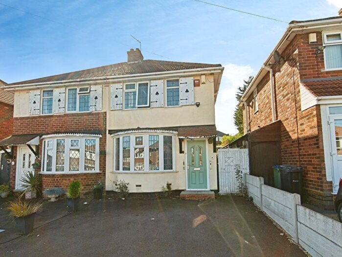 2 Bedroom Semi-Detached House For Sale In Birch Crescent, Oldbury, B69