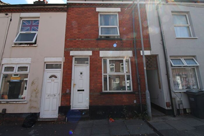3 Bedroom Terraced House To Rent In Strathmore Avenue, Luton, LU1