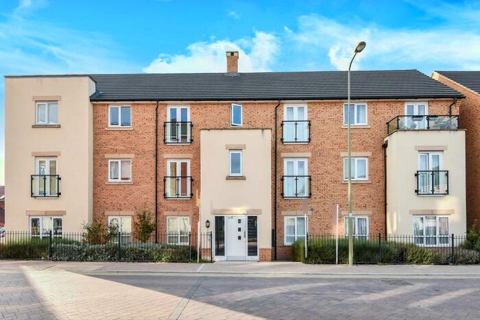 2 Bedroom Flat To Rent In Didcot, Oxfordshire, OX11