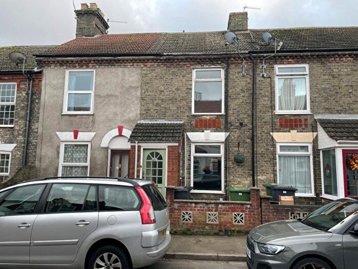 3 Bedroom Terraced House For Sale In Upper Cliff Road, Gorleston, Great Yarmouth, Norfolk, NR31