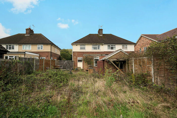 3 Bedroom Semi-Detached House For Sale In Nathans Lane, CM1