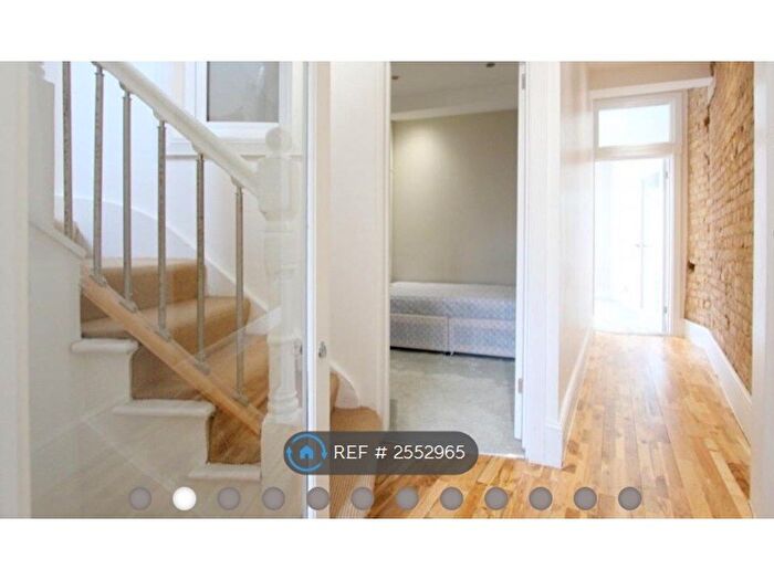 2 Bedroom Flat To Rent In Brixton Station Road, Brixton, SW9