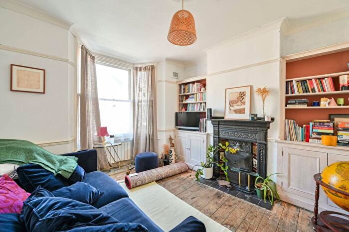 4 Bedroom Terraced House To Rent In Howden Street, Peckham Rye, London, SE15