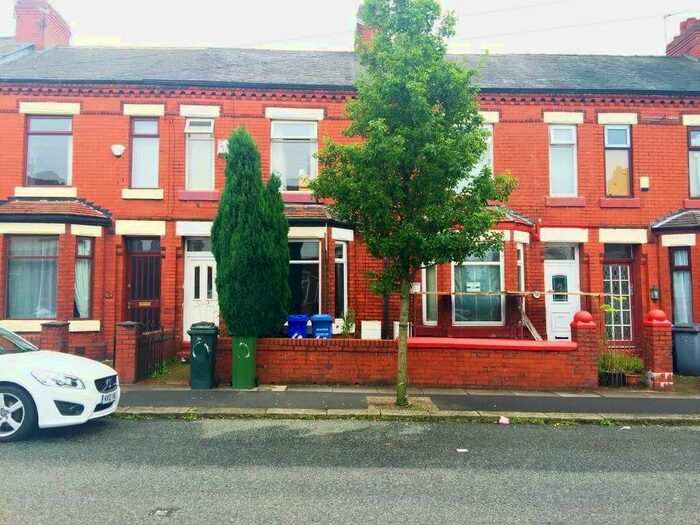 3 Bedroom Terraced House To Rent In Laburnum Road, Denton, Manchester, M34