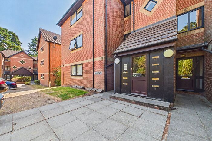 1 Bedroom Flat For Sale In Wayland Close, Bracknell, Berkshire, RG12