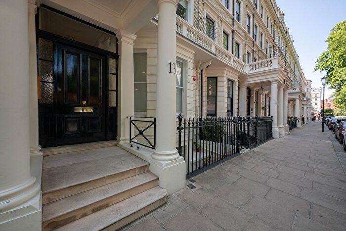 2 Bedroom Flat To Rent In Ashburn Gardens, London, SW7