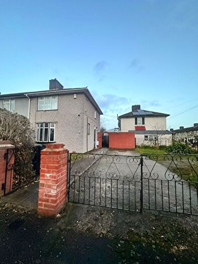 2 Bedroom Semi-Detached House To Rent In Rugby Gardens, Dagenham, RM9