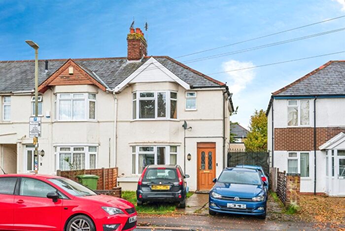 4 Bedroom Semi Detached House For Sale In Ridgefield Road, Oxford, OX4