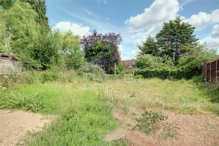 3 Bedroom End Of Terrace House To Rent In Northumberland Avenue, Enfield, EN1