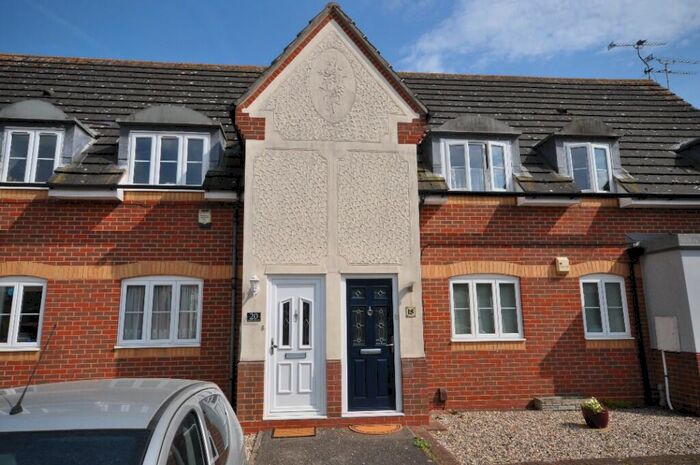 2 Bedroom Apartment To Rent In Samuel Manor, Chelmsford, Essex, CM2