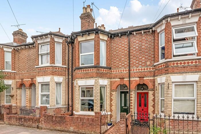 3 Bedroom Terraced House For Sale In Swainstone Road, Reading, Berkshire, RG2