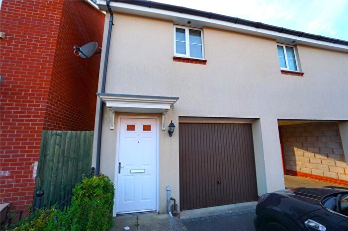 2 Bedroom Apartment To Rent In Emerson Square, Bristol, BS7