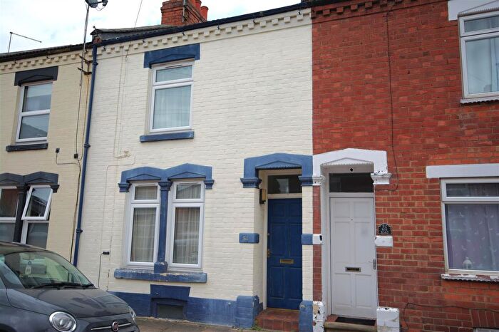 2 Bedroom Terraced House To Rent In Roe Road, Abington, Northampton, NN1