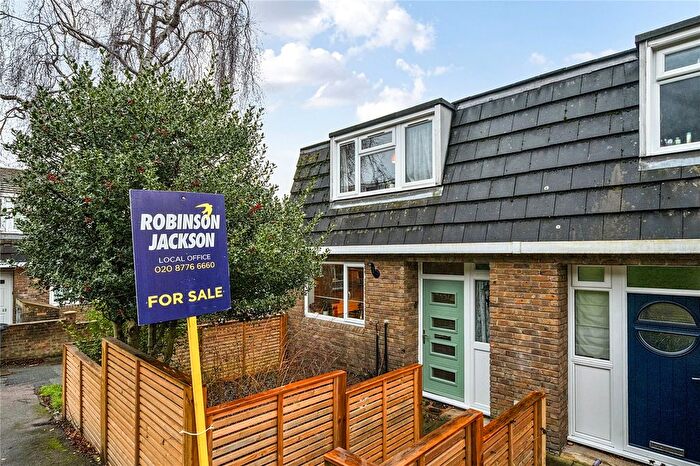 3 Bedroom End Terrace House For Sale In Bradford Close, Sydenham, London, SE26