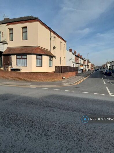 2 Bedroom Flat To Rent In Grosvenor Street, Blackpool, FY1