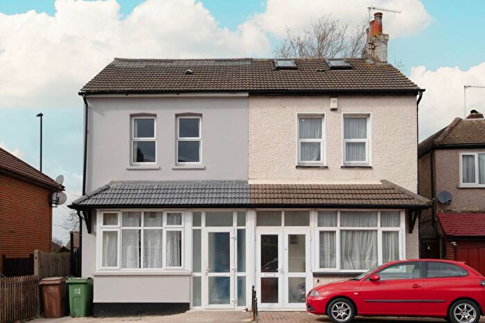 3 Bedroom Semi Detached House To Rent In Westfield Road, Sutton, SM1