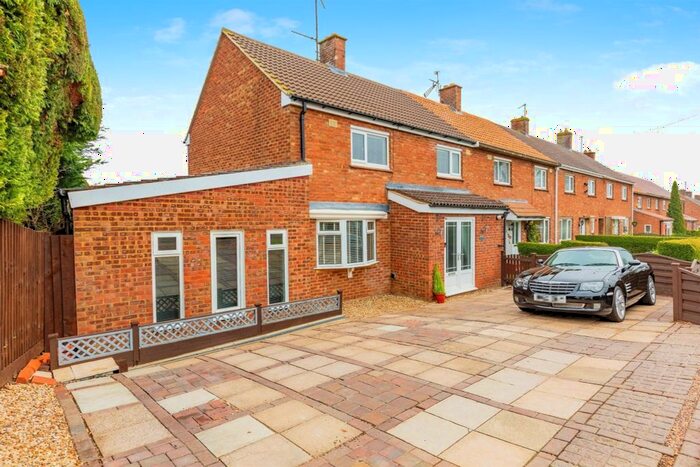 4 Bedroom End Of Terrace House For Sale In Orlingbury Road, Pytchley, Kettering, NN14