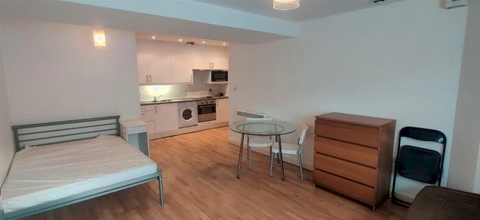 1 Bedroom Flat To Rent In Valentia Road, Headington, Oxford, OX3