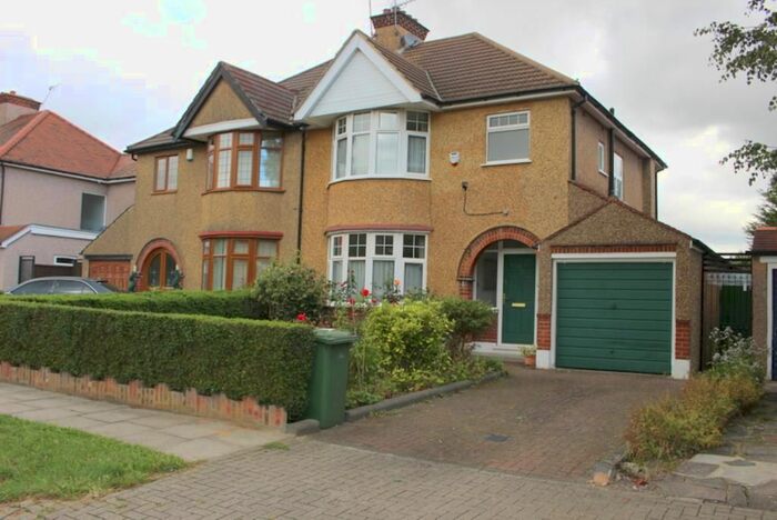 3 Bedroom Semi-Detached House To Rent In Hillview Gardens, Harrow, Middlesex, HA2