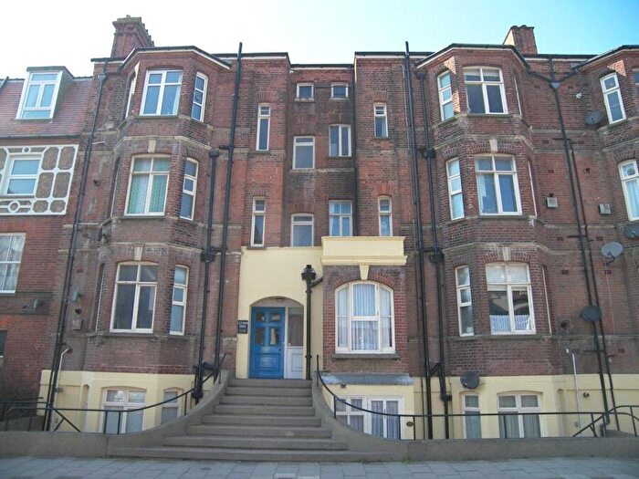 2 Bedroom Flat For Sale In Prince Of Wales Road, Cromer, Norfolk, NR27