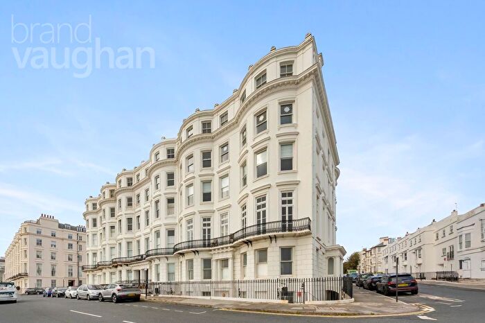 3 Bedroom Flat For Sale In Clarendon Terrace, Brighton, East Sussex, BN2
