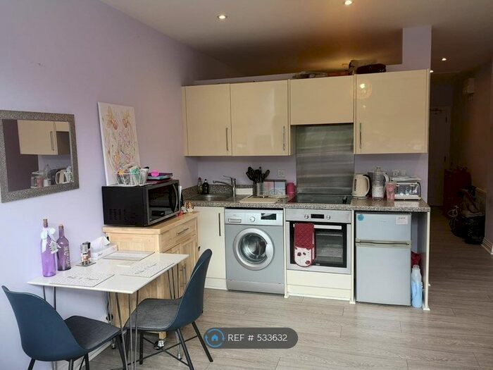 Studio To Rent In Media House, Chesham, HP5