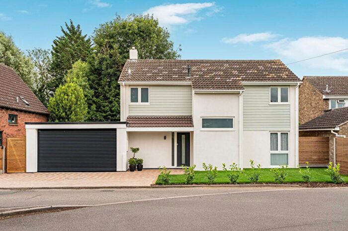 4 Bedroom Detached House For Sale In Belle Isle Crescent, Brampton, Huntingdon., PE28
