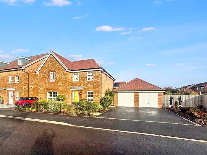 4 Bedroom Detached House For Sale In St. Martins Road, Eastbourne, BN22