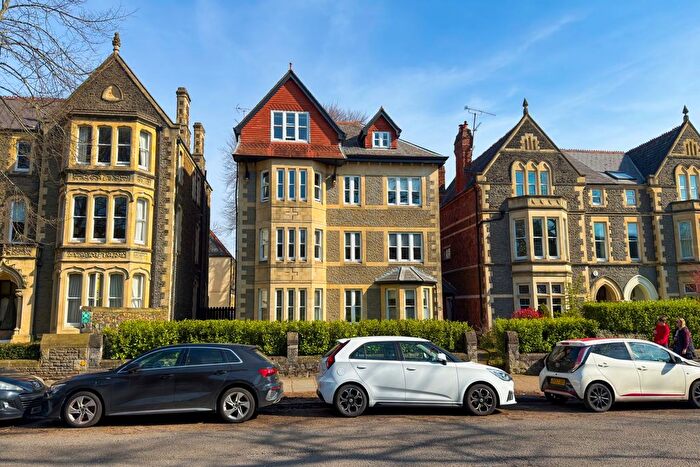 3 Bedroom Flat For Sale In Cathedral Road, Pontcanna, CF11
