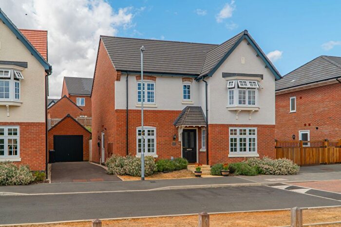 4 Bedroom Detached House For Sale In Blackhorse Drive, Market Harborough, LE16
