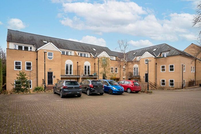 1 Bedroom Flat For Sale In York Terrace, Cambridge, CB1