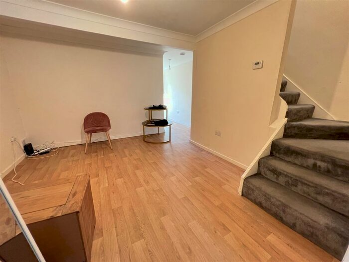 2 Bedroom Terraced House To Rent In Hollymount, Cambridge, CB1