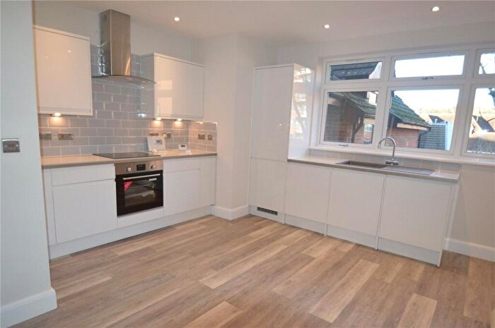 2 Bedroom Apartment To Rent In Whytecliffe Road South, Purley, CR8