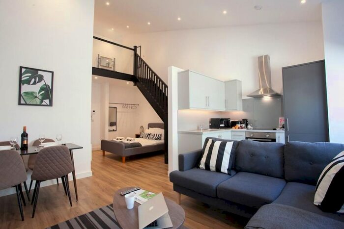 2 Bedroom Flat To Rent In Derby Street, Manchester, M8