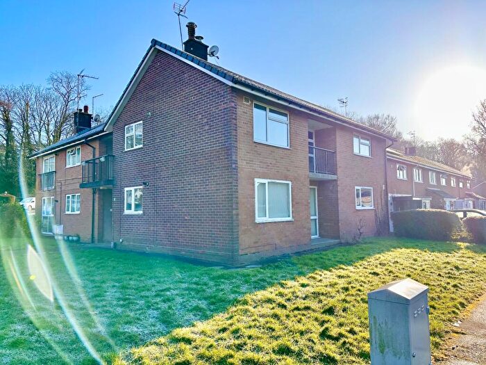 2 Bedroom Flat To Rent In Paddock Rise, Llanyravon, Cwmbran, NP44