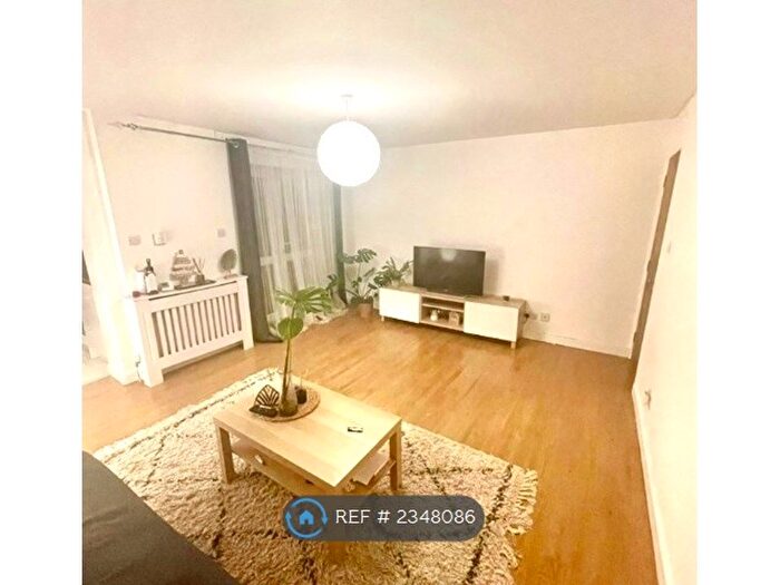1 Bedroom Flat To Rent In Albany Terrace, Chatham, ME4