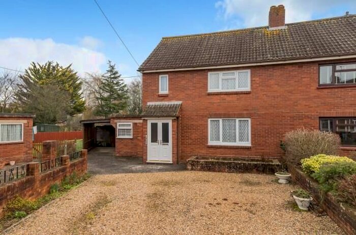 3 Bedroom End Of Terrace House For Sale In Gardiner Close, Stoke Canon, Exeter, Devon, EX5