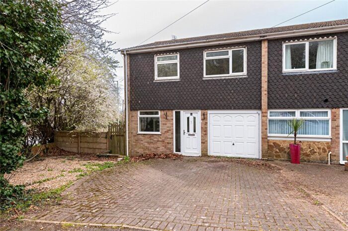 3 Bedroom Semi-Detached House To Rent In Oaklands Way, Sturry, Canterbury, Kent, CT2