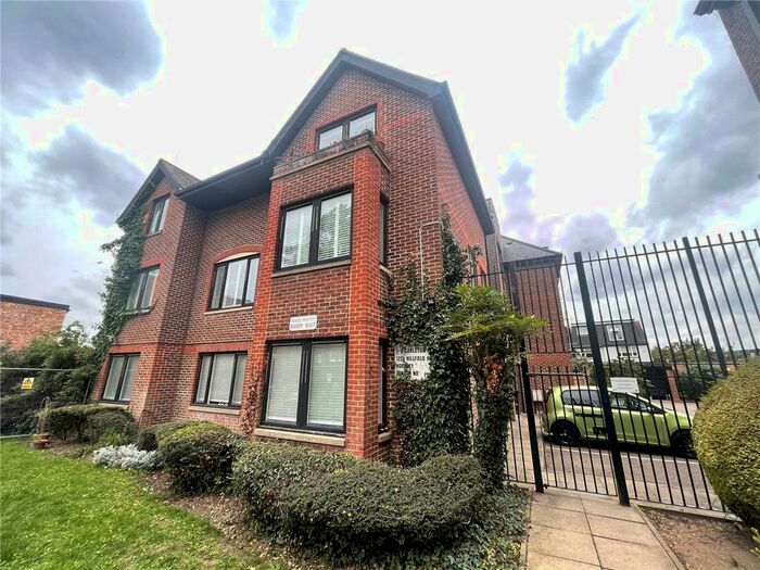 2 Bedroom Flat To Rent In Hillfield Avenue, London, N8