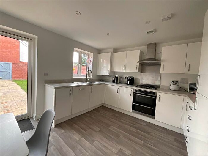 3 Bedroom Semi-Detached House For Sale In Low Weald Lane, Broadbridge Heath, Horsham, West Sussex, RH12