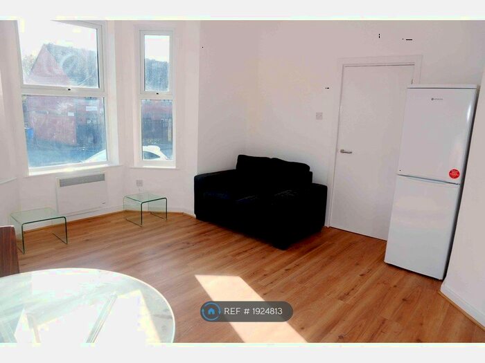 1 Bedroom Flat To Rent In Bignor Street, Manchester, M8