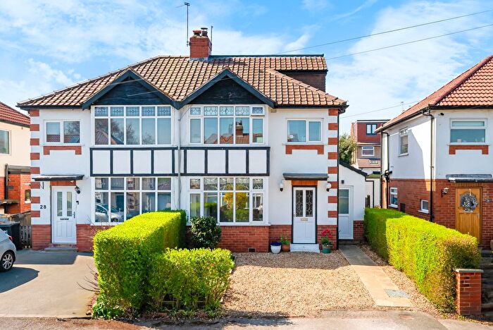 4 Bedroom Semi Detached House For Sale In Halstead Road, Harrogate, HG2