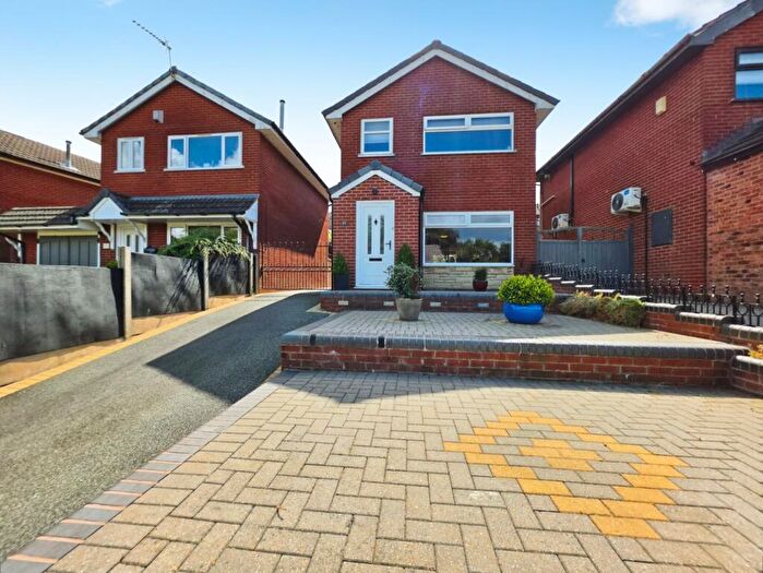 3 Bedroom Detached House For Sale In Hillside Avenue, Kidsgrove, Stoke-On-Trent, ST7